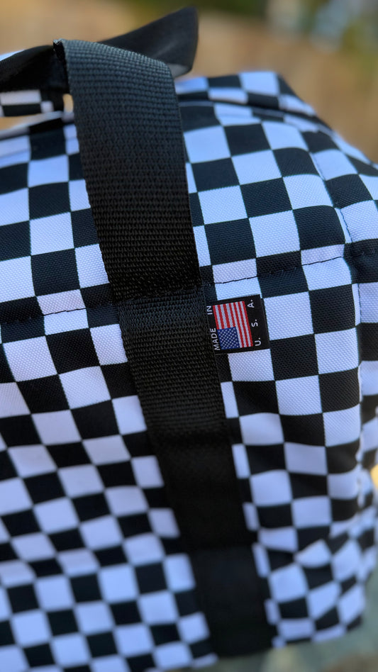 DESERT GIRL x AO COOLERS B&W CHECKERED CAN COOLER BAG - USA + WOMEN MADE