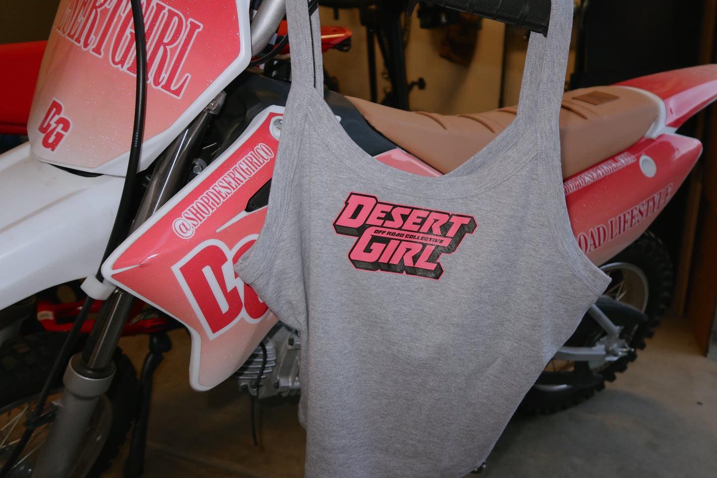 Desert Girl Off-Road Collective Mini Tank