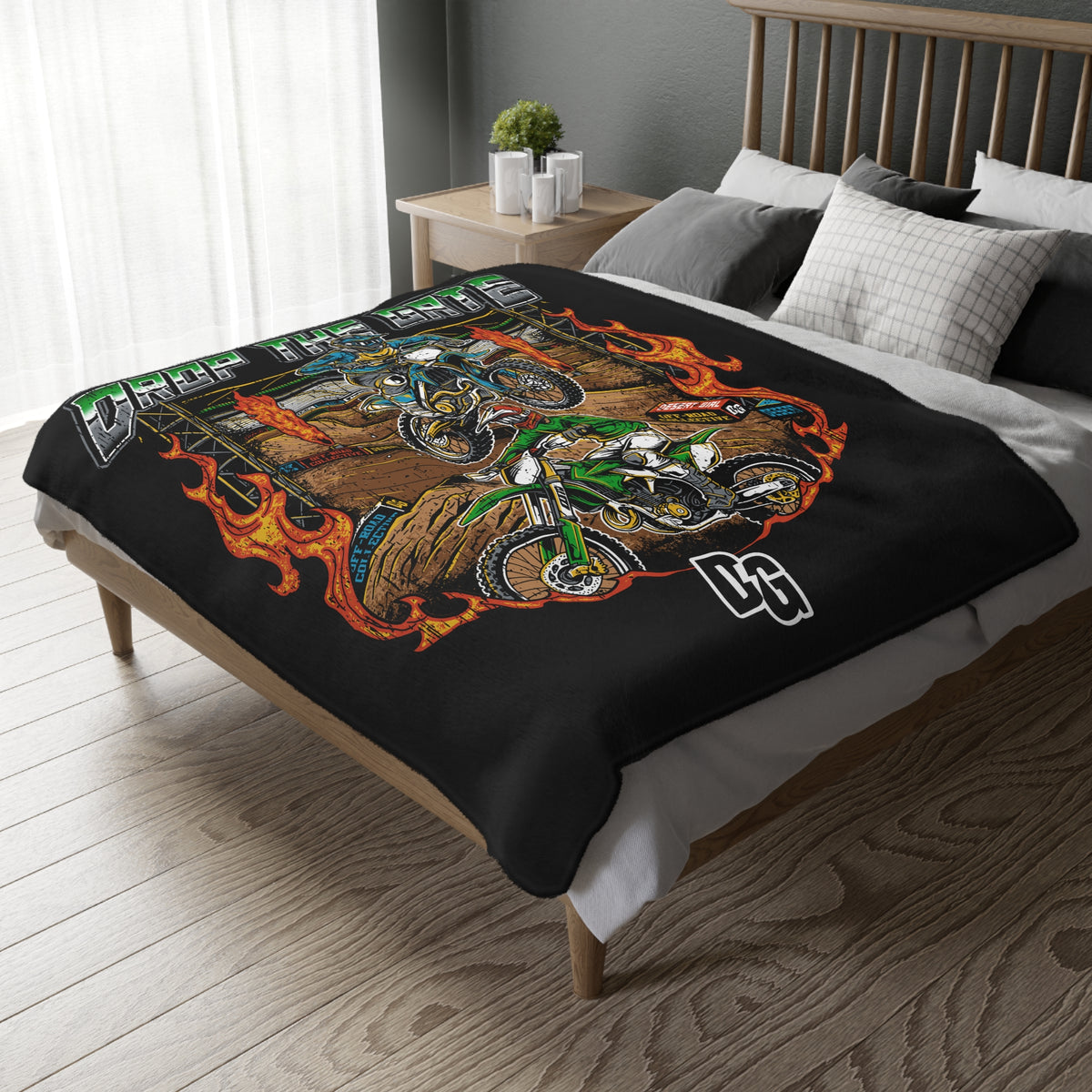 Drop The Gate DG Fuzzy Blanket ( Double Sided )